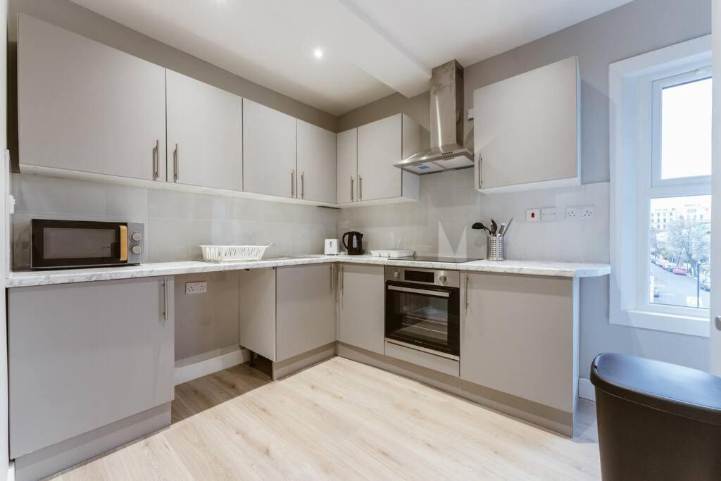 Charming Central London Kitchenette - Your Ideal Stay In The Heart Of The City Exterior photo